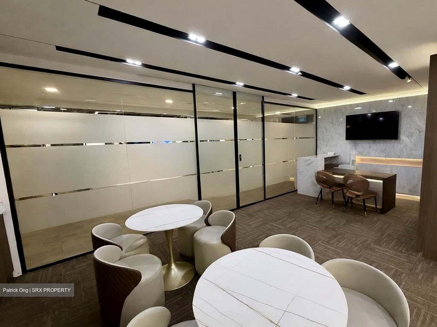 111 Somerset (D9), Office #562146661